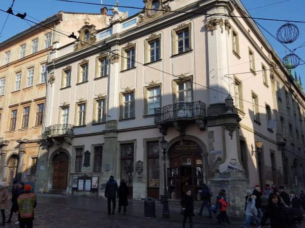 площа ринок Львів
